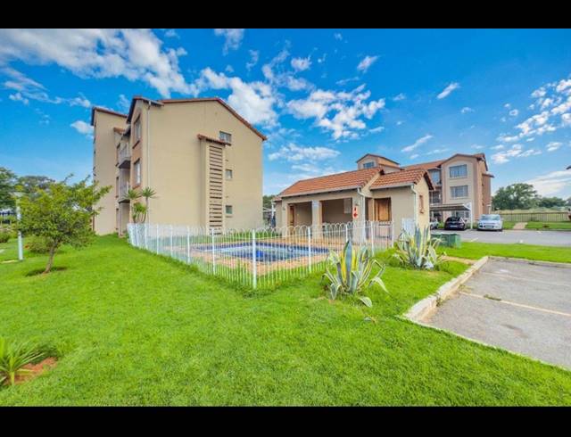 2 BEDROOM APARTMENT FOR SALE IN KLEINFONTEIN
